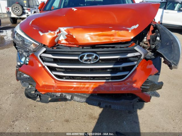KM8J3CA46GU062614 Hyundai TUCSON SE