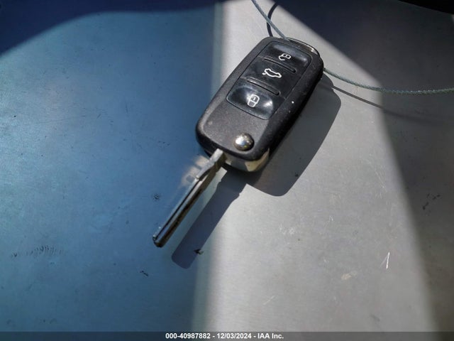 3VWD17AJ7GM240861 Volkswagen Jetta 1.8t Sport
