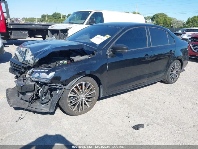 3VWD17AJ7GM240861 Volkswagen Jetta 1.8t Sport