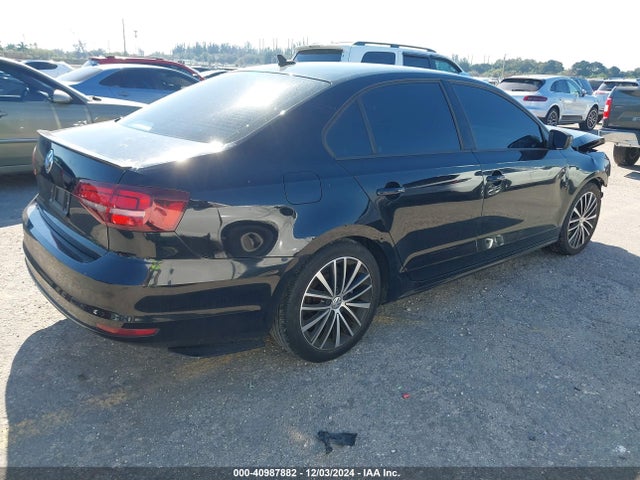 3VWD17AJ7GM240861 Volkswagen Jetta 1.8t Sport
