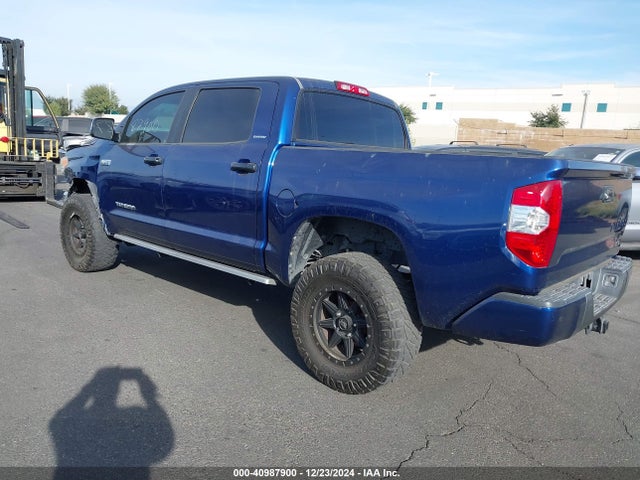 5TFFY5F19EX149151 Toyota Tundra Limited 5.7l V8