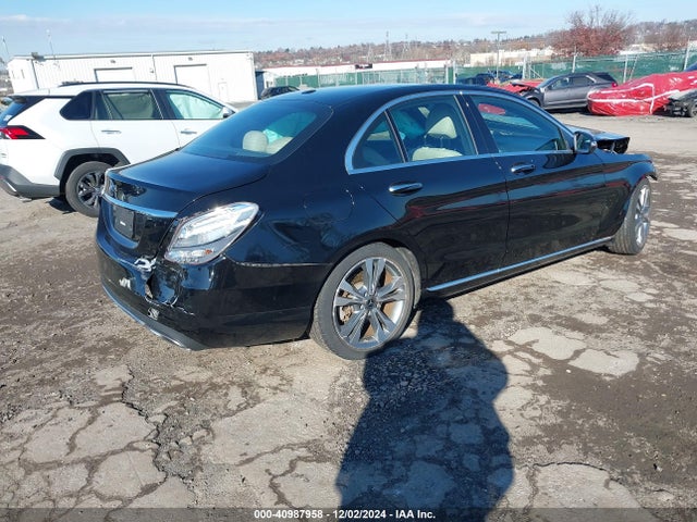55SWF4JB4JU281110 Mercedes-Benz C 300