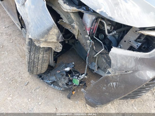 5TDLZRBH2NS218214 Toyota Highlander Xse