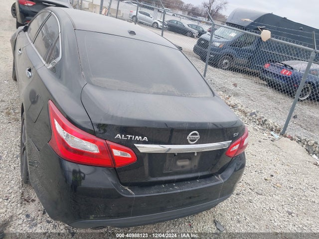 Nissan Altima 2017 1N4AL3AP6HC207615 Image 32