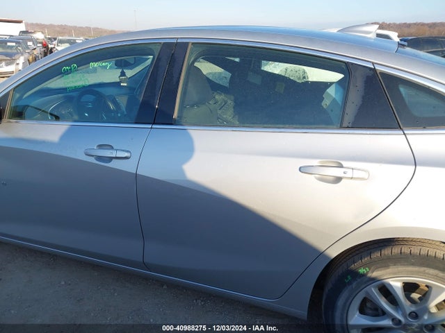 Chevrolet MALIBU LT 2018 1G1ZD5ST8JF232689 Image 15