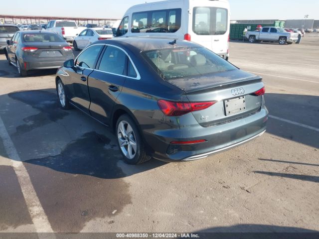 WAUGUDGY2NA079014 Audi 40 tfsi
