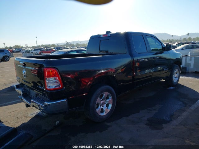 1C6SRFBTXLN281585 RAM 1500 Big Horn  4x4 6'4 Box