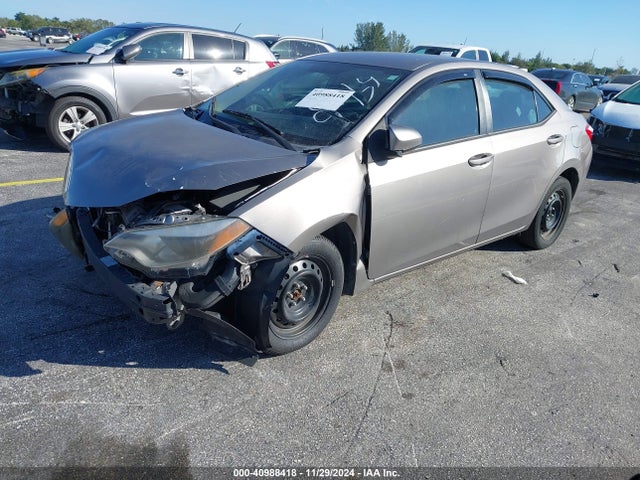 Toyota COROLLA LE 2016 2T1BURHE8GC636814 Image 2