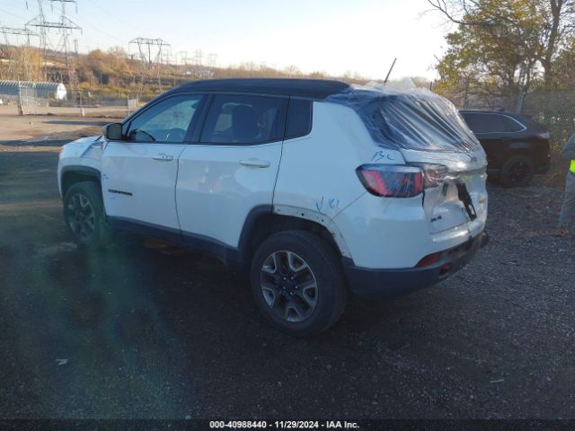 3C4NJDDB2JT417615 Jeep Compass Trailhawk 4x4