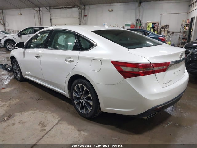 Toyota AVALON XLE 2018 4T1BK1EB1JU278060 Image 3
