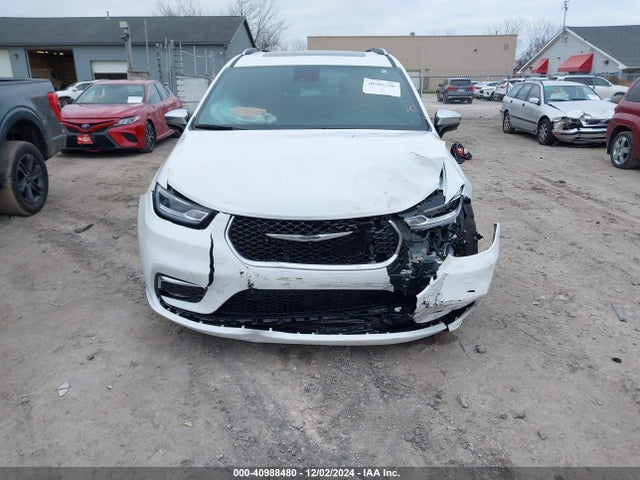 Chrysler Pacifica Hybrid Pinnacle 2023 2C4RC1N75PR506529 Image 12