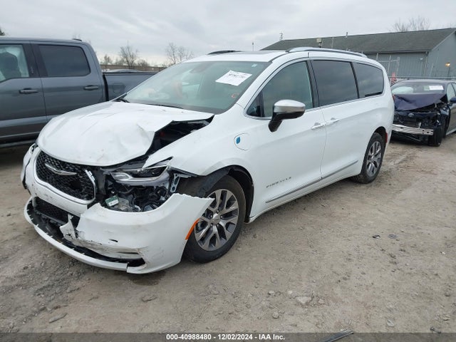 Chrysler Pacifica Hybrid Pinnacle 2023 2C4RC1N75PR506529 Image 2