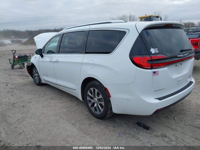 Chrysler Pacifica Hybrid Pinnacle 2023 2C4RC1N75PR506529 Image 3