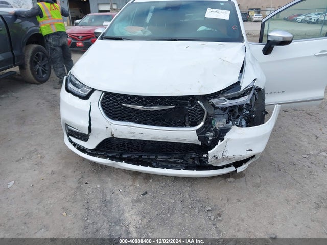 Chrysler Pacifica Hybrid Pinnacle 2023 2C4RC1N75PR506529 Image 6