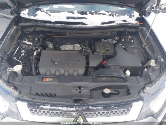 JA4AZ3A32KJ001422 Mitsubishi Outlander Sel