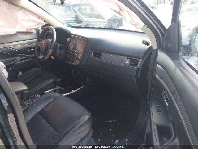 JA4AZ3A32KJ001422 Mitsubishi Outlander Sel