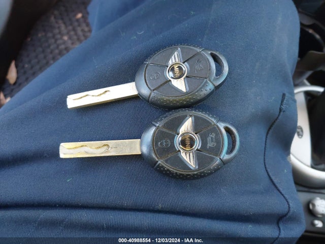 2006 MINI COOPER S WMWRE33536TJ40873 Photo 10