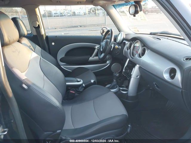 2006 MINI COOPER S WMWRE33536TJ40873 Photo 4