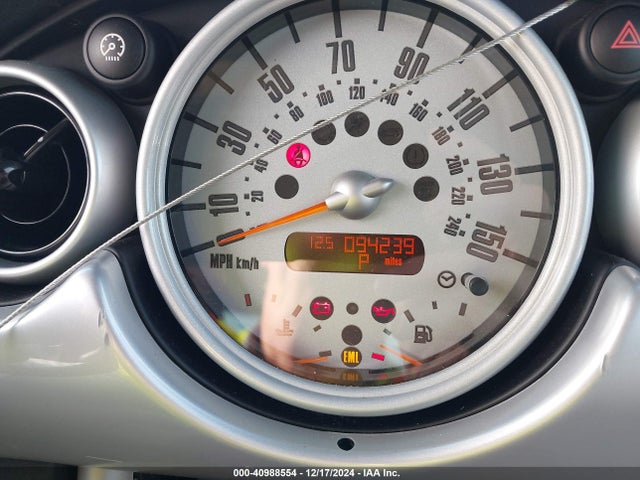 2006 MINI COOPER S WMWRE33536TJ40873 Photo 6