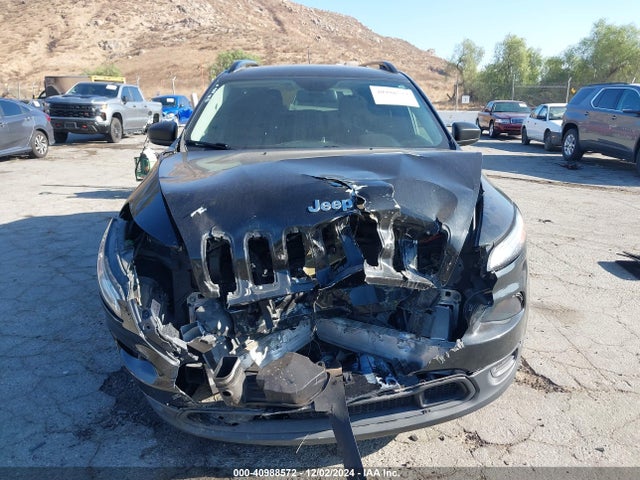 1C4PJLABXGW275587 Jeep Cherokee Sport