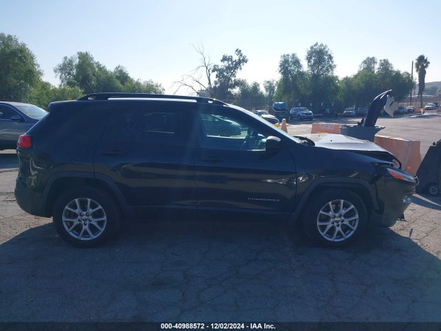 1C4PJLABXGW275587 Jeep Cherokee Sport