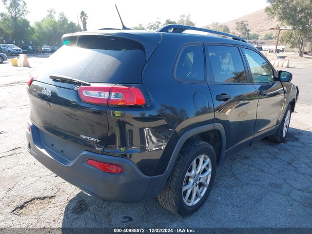 1C4PJLABXGW275587 Jeep Cherokee Sport