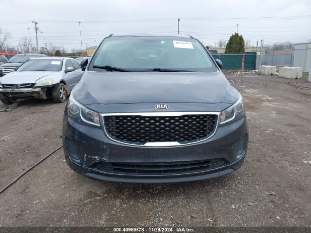 KNDMB5C12F6040647 KIA SEDONA LX