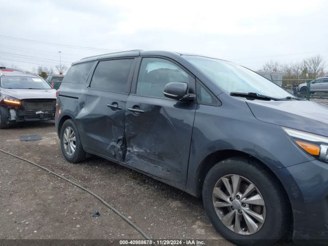 KNDMB5C12F6040647 KIA SEDONA LX