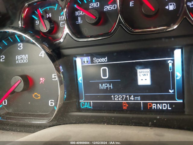 Chevrolet Suburban Lt 2017 1GNSCHKC4HR231696 Image 15