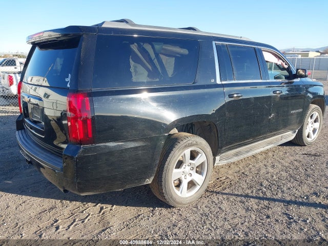 Chevrolet Suburban Lt 2017 1GNSCHKC4HR231696 Image 4