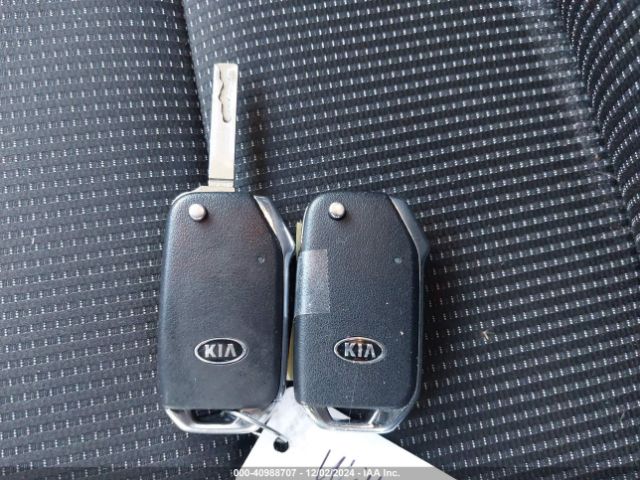 3KPF24AD9LE196058 KIA Forte Lxs