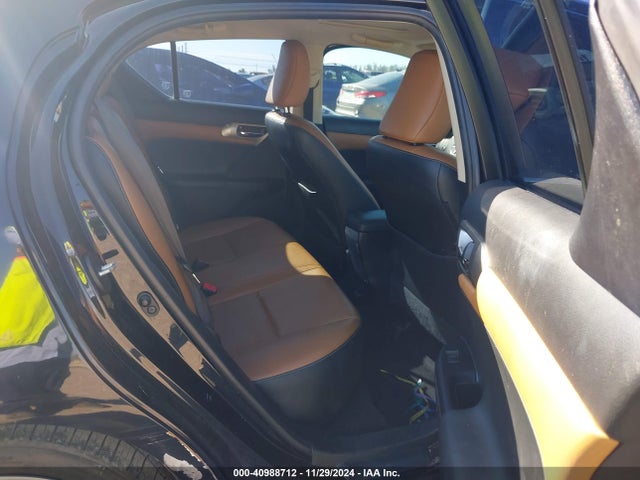 Lexus CT 200H 2015 JTHKD5BHXF2227544 Image 8