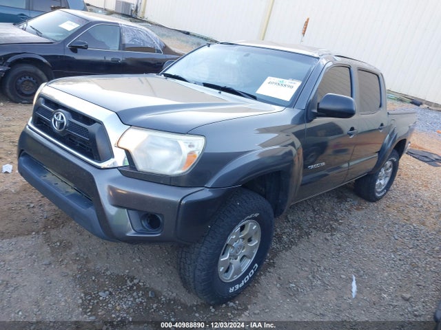 Toyota Tacoma Double Cab 2014 5TFLU4ENXEX093332 Image 2