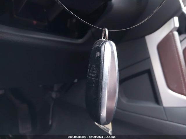 JF2SJAWC1JH602925 Subaru Forester 2.5i Touring