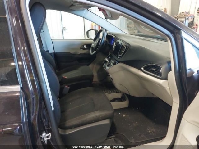 2C4RC1DG0HR571534 Chrysler Pacifica Touring