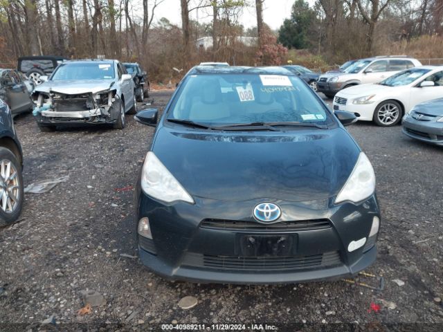 JTDKDTB38E1558198 Toyota Prius C One