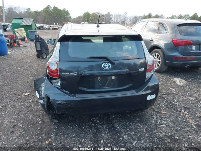 JTDKDTB38E1558198 Toyota Prius C One