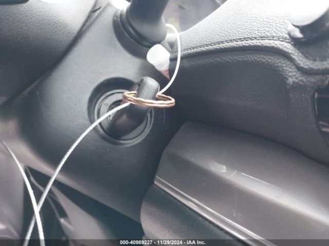 2HKRM4H3XFH619055 Honda CR-V LX