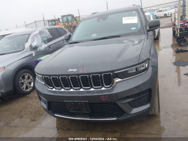 1C4RJHAG0RC680590 Jeep Grand Cherokee Laredo X 4x4