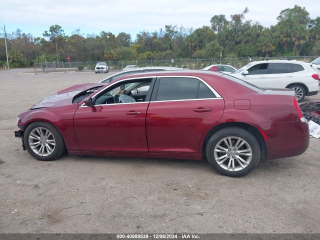 Chrysler 300 Touring 2019 2C3CCAAG8KH628896 Image 14