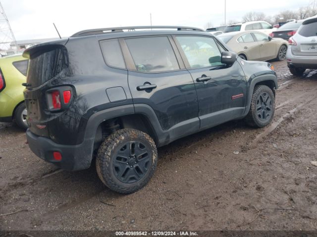 ZACCJBCB1JPH86373 Jeep Renegade Trailhawk 4x4