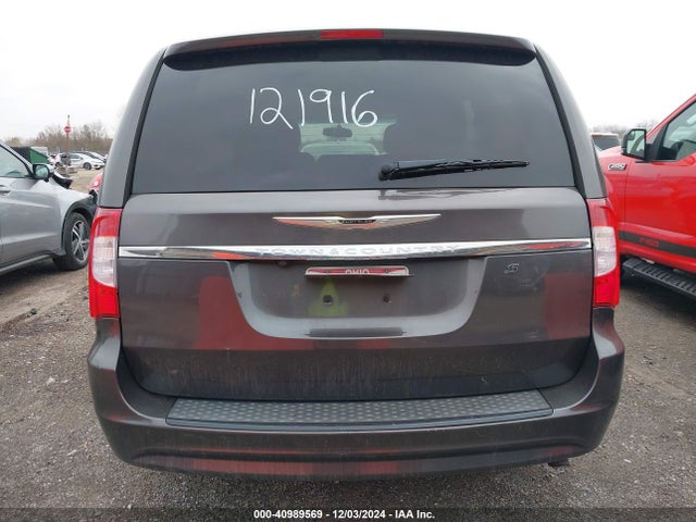 2C4RC1HGXGR121916 Chrysler Town & Country S