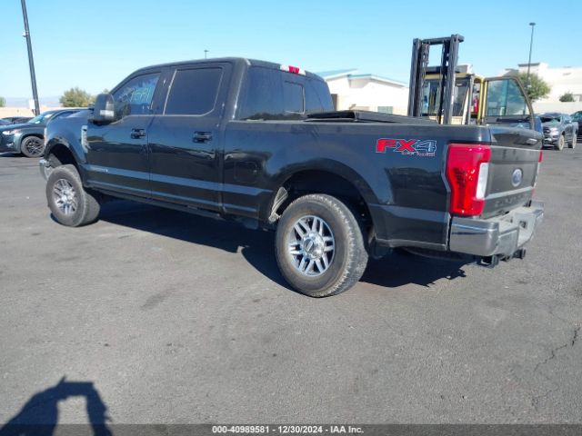 1FT7W2BT0HEF38681 Ford F-250 Lariat
