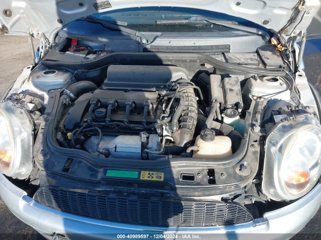 2009 MINI COOPER S CLUBMAN WMWMM33539TP92720 Photo 9