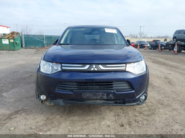JA4AZ3A31EZ003149 Mitsubishi Outlander Se