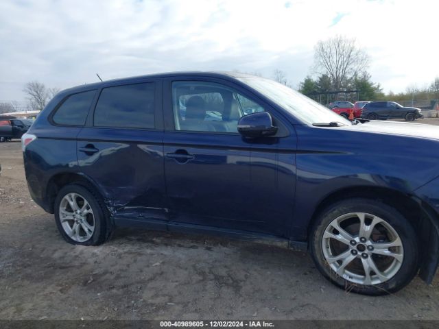 JA4AZ3A31EZ003149 Mitsubishi Outlander Se