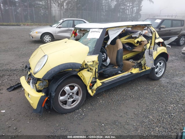 2004 MINI COOPER WMWRC33414TC48678 Photo 1