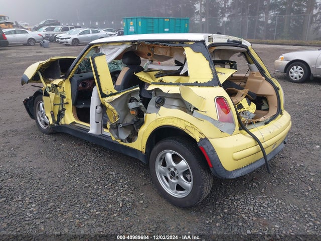 2004 MINI COOPER WMWRC33414TC48678 Photo 2