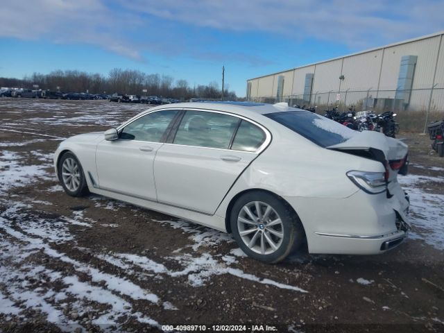 2018 BMW 740I WBA7E4C57JGV24007 Photo 2