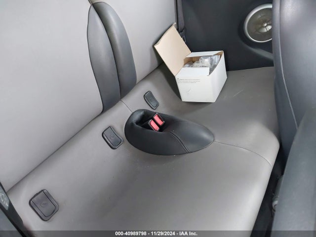 2005 MINI COOPER WMWRF33595TG12704 Photo 7